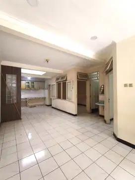 DIJUAL RUMAH SIAP HUNI DI TAMAN MODERN PULO GEBANG JAKARTA TIMUR