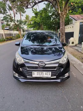 Daihatsu Sigra R deluxe