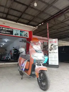 SEPEDA LISTRIK U WINFLY TIPE M75L ADV