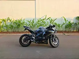 Ninja ZX25R ABS SE QS 2022 Grey Gold