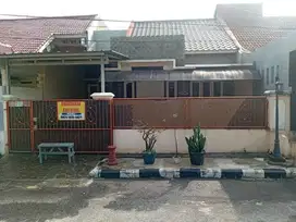 Rumah dijual posisi strategis