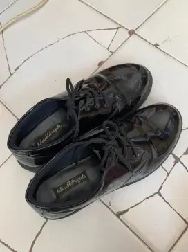 Sepatu adorable dock mark UK 41