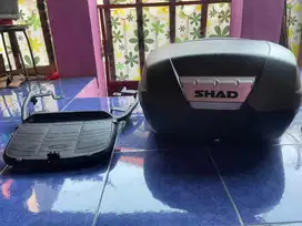 Box motor SHAD SH44 honda ADV 160