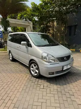 Nissan serena 2019 tangan pertama