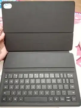 Huawei smart magnetic keyboard