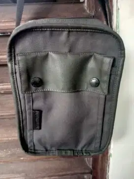 Tas slempang bodypack