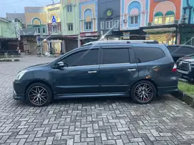 Nissan Grand livina 2013 Bensin