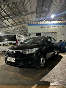 Vios Limo Bluebird 2016 MT