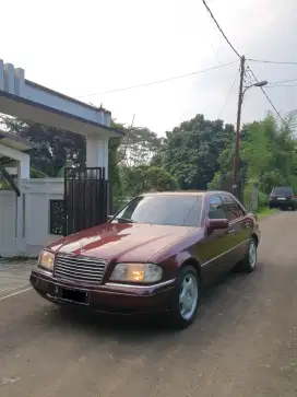 Mercy W202 C200 AT tahun 1996 jualll cepaaatttt
