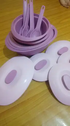 Tupperware blossom set ungu