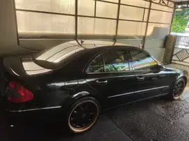 Mercedes-Benz E230 2008 Bensin