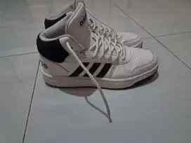 Dijual sepatu size 42 insl 26,5cm