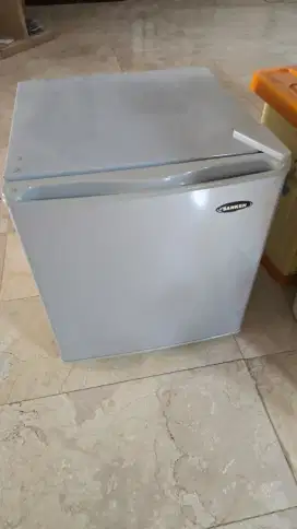 Kulkas Sanken 1pintu