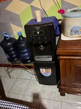 Dijual dispenser