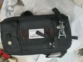 Tas pinggang pria