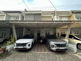Di Jual Cepat Rumah Semi Furnish daerah Strategis tinggal bawa diri