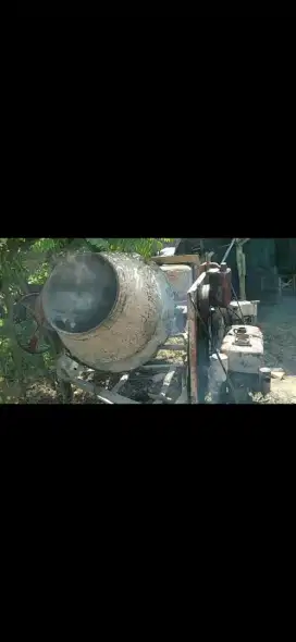 Molen beton bekas