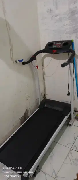 D JUAL TREADMILL ELECTRIK