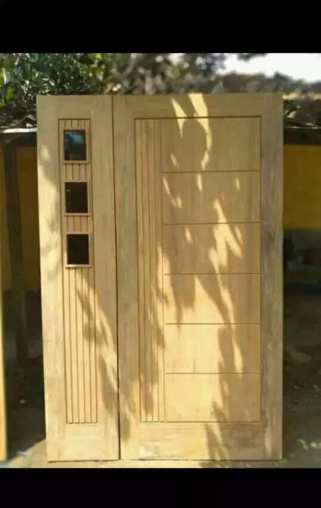 Menerima pesanan pintu kusen jendela kayu jati