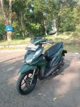 Honda beat deluxe 2023 hijau