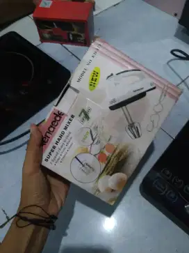Mixer jual saja karena dari beli gak di pakai .