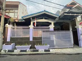 Rumah Murah Terawat Siap Huni Tanah Besar Jarang Ada di Pasteur.