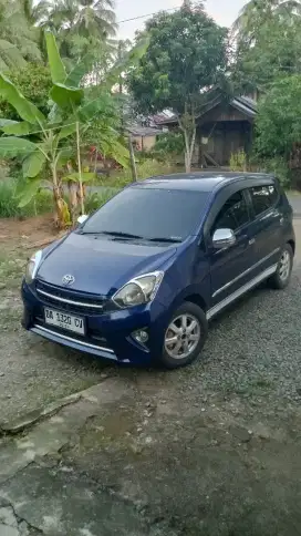 Dijual mobil pribadi Toyota Agya type G thn 2015