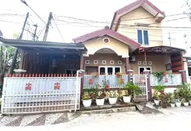 DIJUAL RUMAH HOEK, CANTIK SIAP HUNI DI HARAPAN INDAH BEKASI