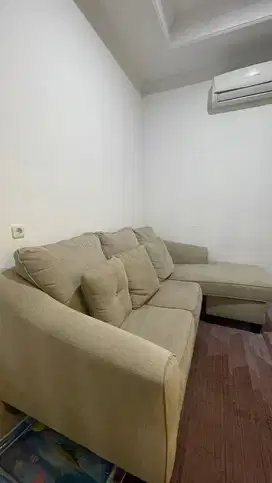 SOFA LETTER L Ashley