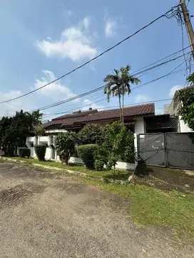 Rumah di Komplek Cinere Megapolitan