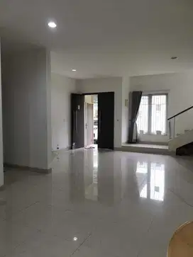 Dijual Rumah Bagus Siap Huni Nyaman Di JGC Dbanyan Cakung Jakarta