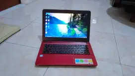 Laptop Asus i3/Ram 8GB/SSD 256GB/Mulus no minus