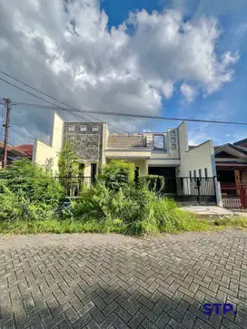 Rumah 1 lantai sudah renov di Bendul Merisi Selatan