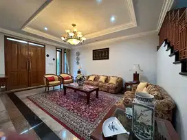 Rumah Mewah Komplek Elite Alamanda Dago