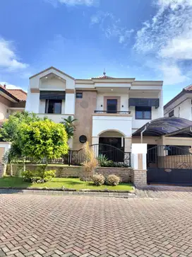 DIJUAL RUMAH GRAHA FAMILI ROW JALAN LEBAR 2 LANTAI