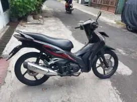 Honda supra x 125 helm in