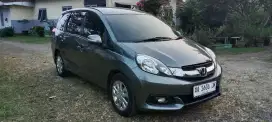 Mobilio E metic