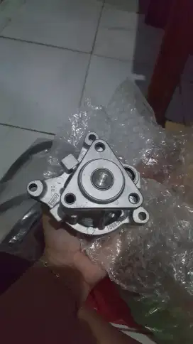Dijual panbel dan waterpump mobil land rover