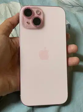 Dijual Iphone 15 Pink Ex Ibox Garansi Masih Aktif Bekas Pemakaian Cewe