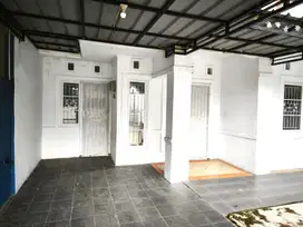 DIJUAL RUMAH BAGUS SIAP HUNI DI METLAND MENTENG CAKUNG JAKARTA TIMUR
