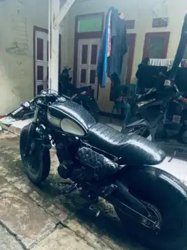 HONDA MEGAPRO CUSTOM