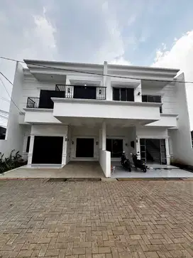 Hunian mewah siap huni ready stok 500 meter pintu exit toll sawangan