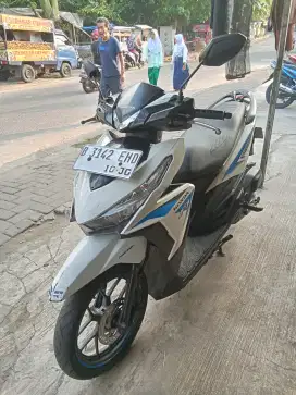 Honda Vario 125 tahun 2015 B Depok pajak idup sampe 2026 mesin enak