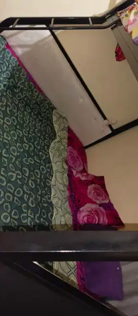 Ranjang tempat tidur