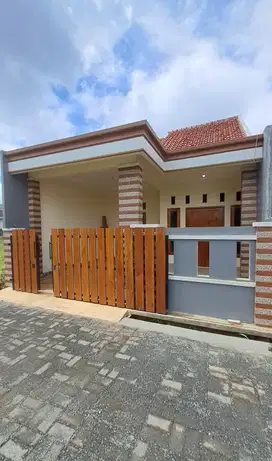 Rumah baru ready stok 1km ke  exit toll sawangan