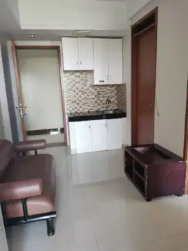 Disewakan Murah 2 Kamar Apt Green Parkview