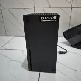 XBOX Series X 1TB Like New