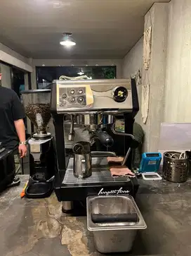 MESIN KOPI FERRATI FERRO FCM 3200D