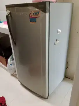 DIJUAL MURAH KULKAS GLACIO TOSHIBA 1 PINTU