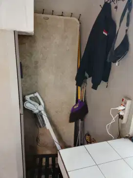 Meja lipat kaki besi panjang 2×3an nego sampai jadi.